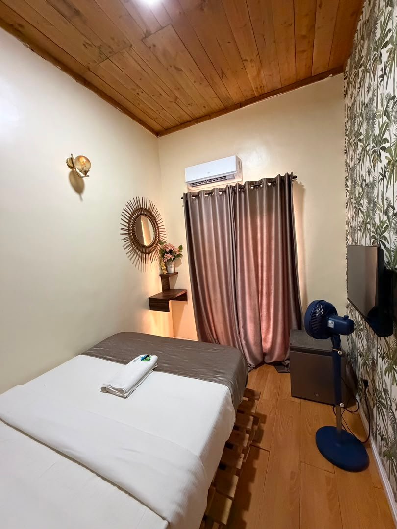 Standard Room with Jacuzzi interior