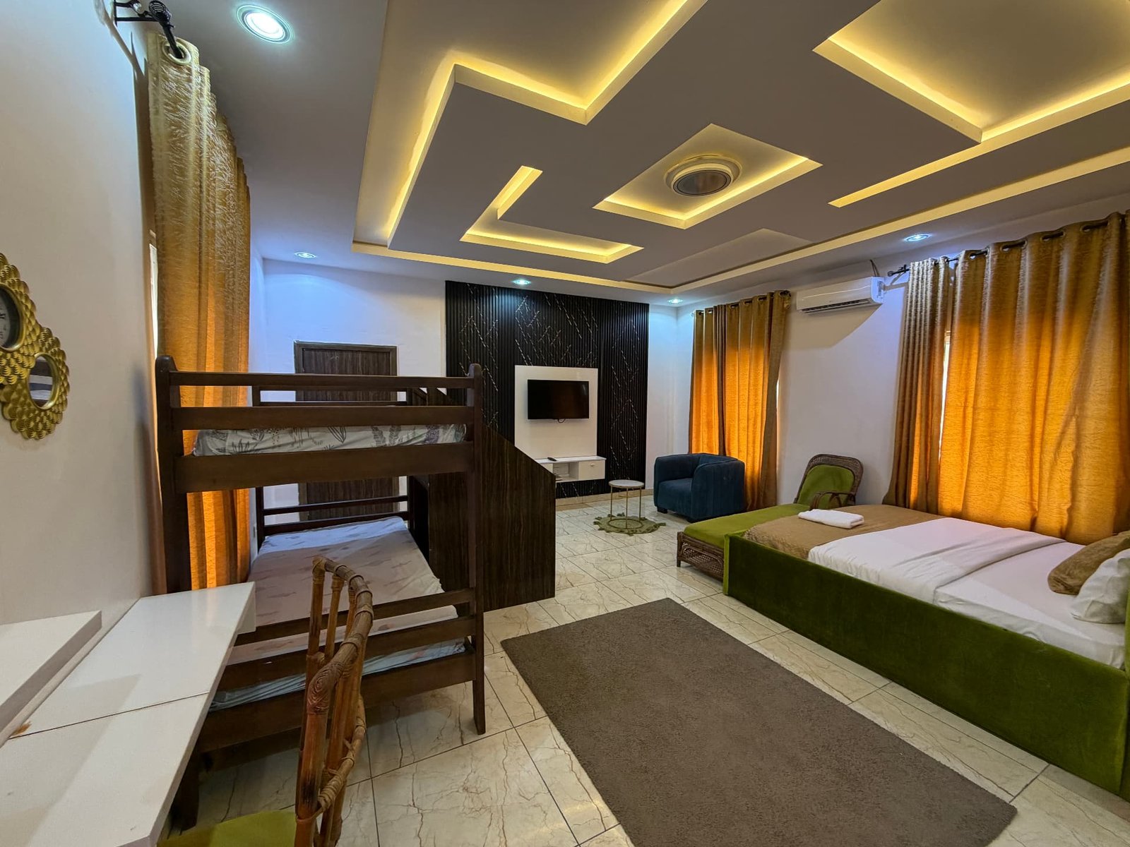 Family Room at Jet Beach Club — photo 2